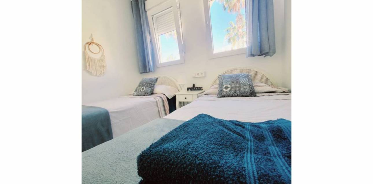 Resale - Bungalow - El Campello - La Almadraba-Coveta Fumà-Amerador