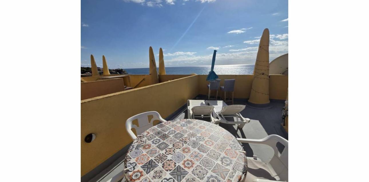 Resale - Bungalow - El Campello - La Almadraba-Coveta Fumà-Amerador