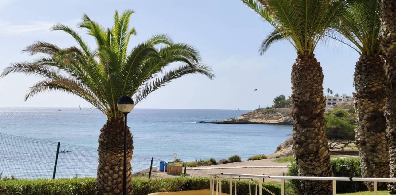 Resale - Bungalow - El Campello - La Almadraba-Coveta Fumà-Amerador