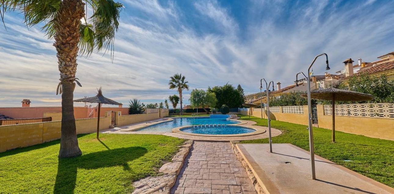 Resale - Chalet pareado - Mutxamel