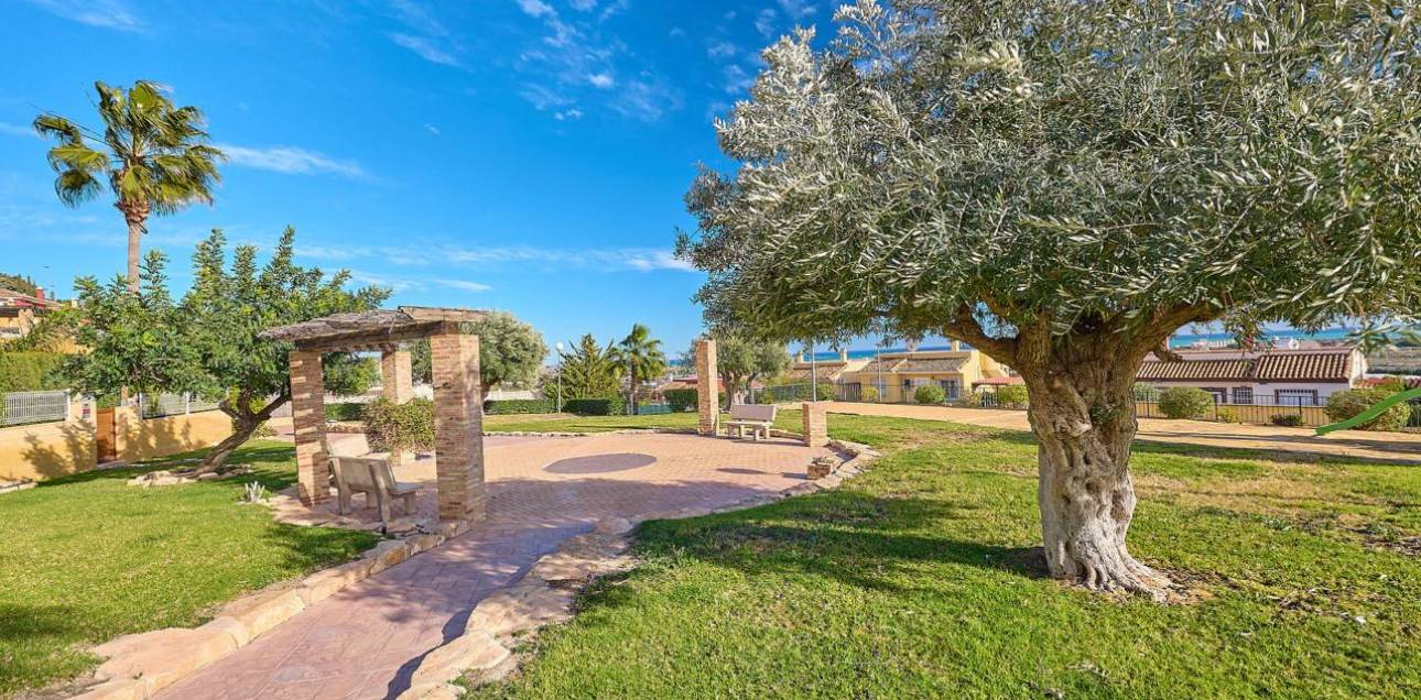 Resale - Chalet pareado - Mutxamel