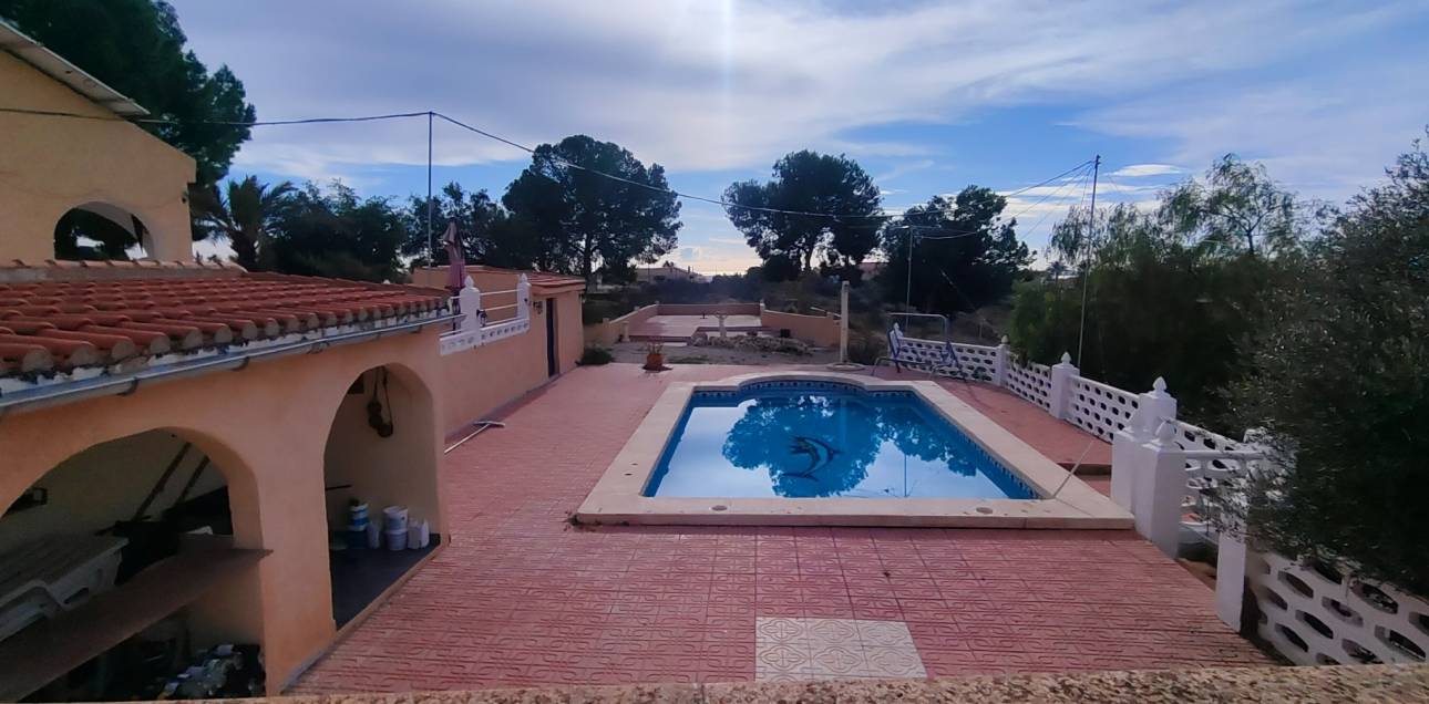 Resale - Villa - Mutxamel