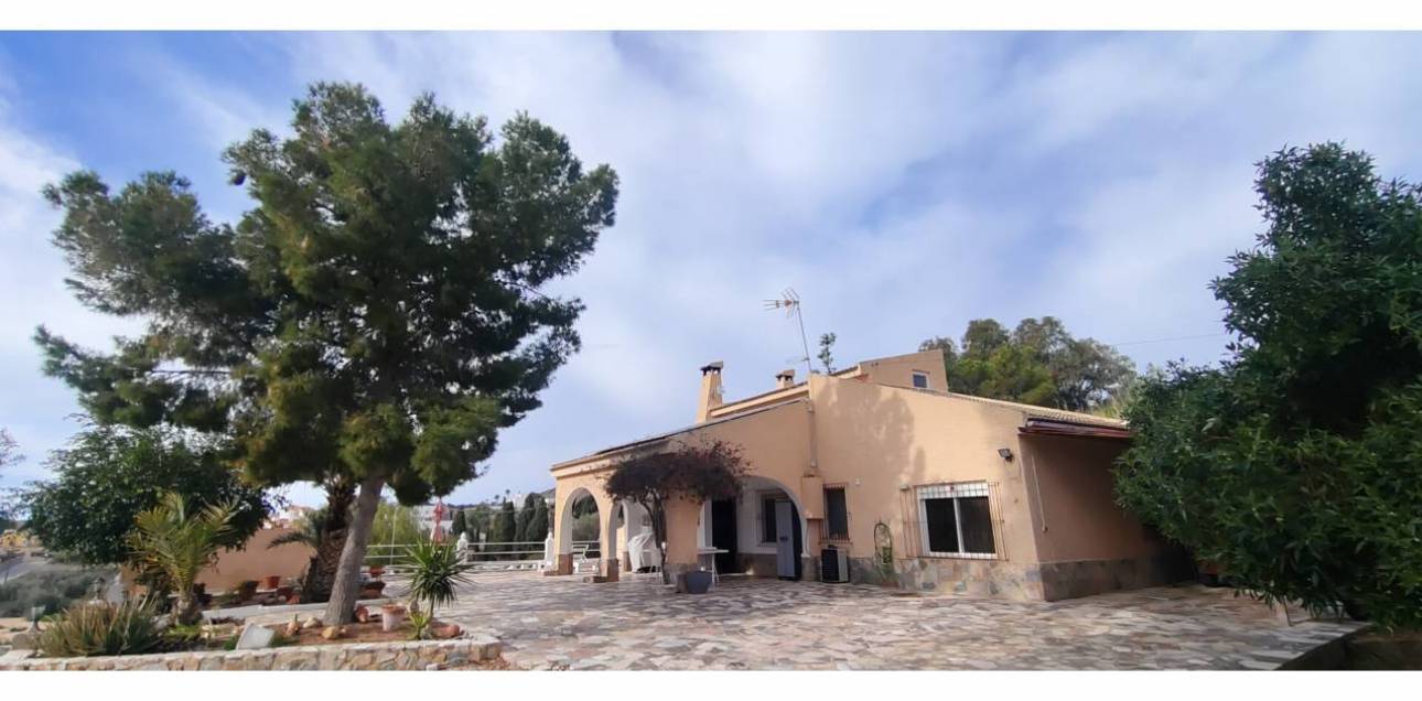 Resale - Chalet - Alicante - Alacant - Montnegre