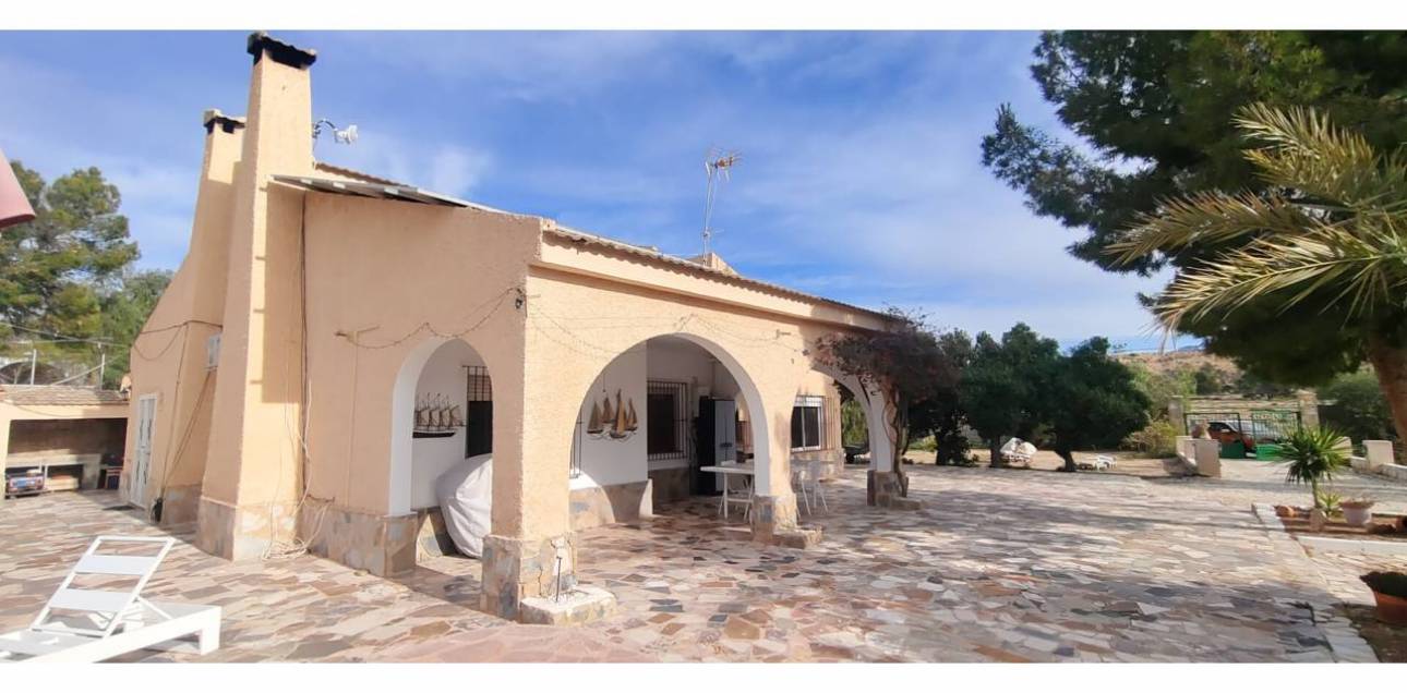 Resale - Chalet - Alicante - Alacant - Montnegre