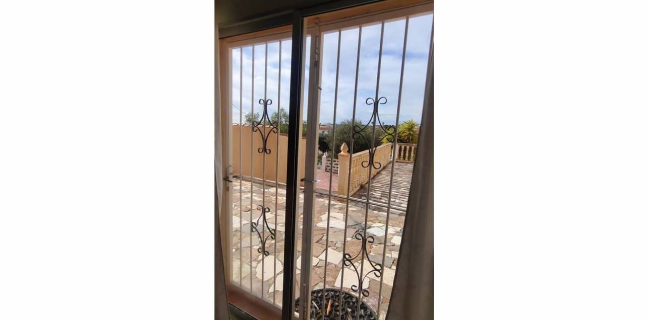 Resale - Chalet - Alicante - Alacant - Montnegre