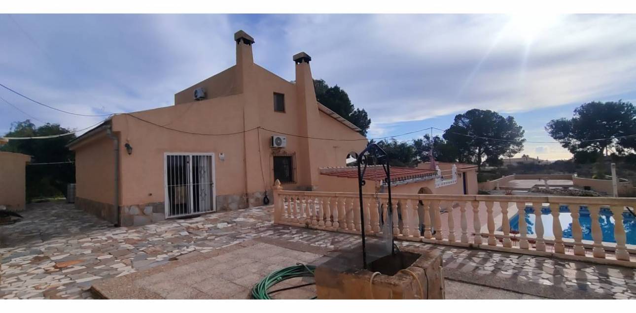 Resale - Chalet - Alicante - Alacant - Montnegre