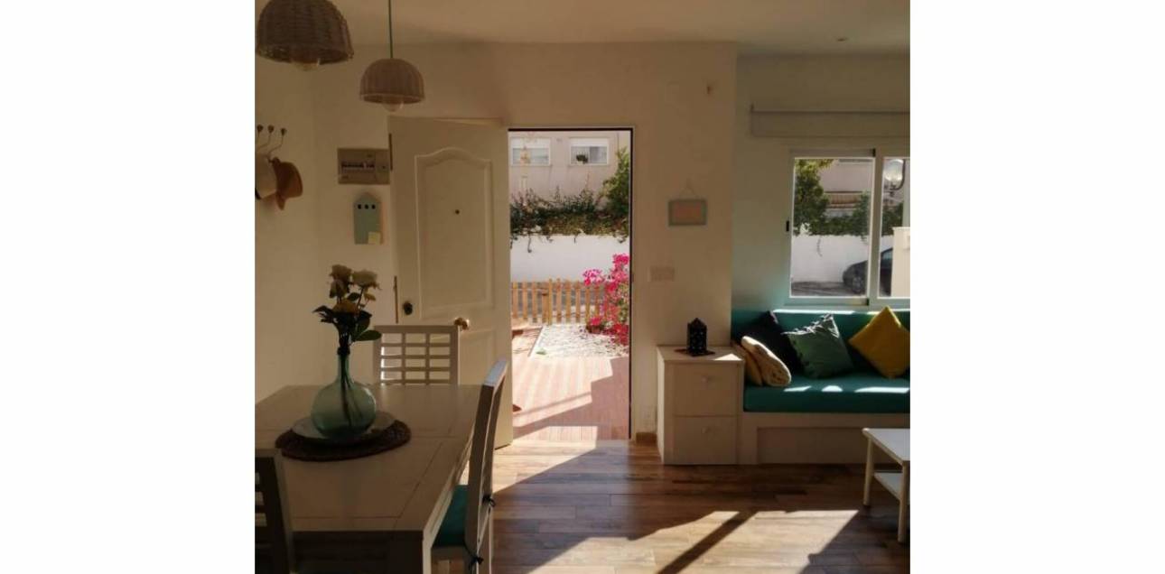 Resale - Casa adosada - El Campello - La Almadraba-Coveta Fumà-Amerador