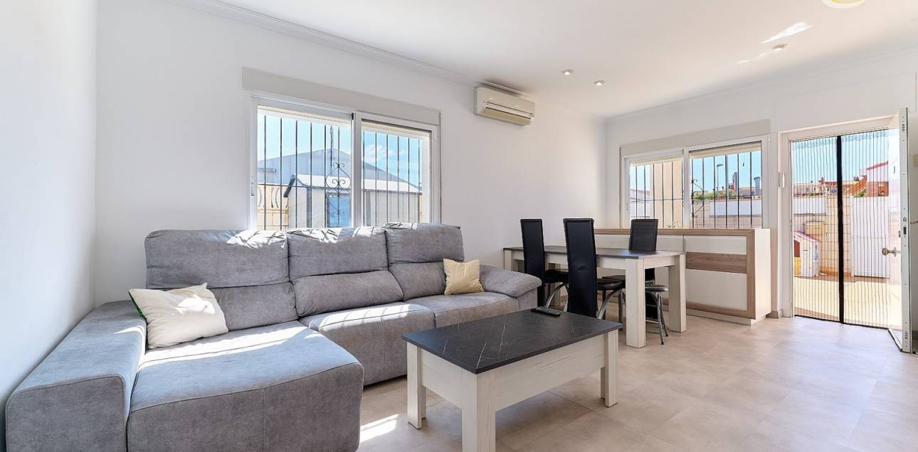 Resale - Bungalow - El Campello - El Campello Pueblo