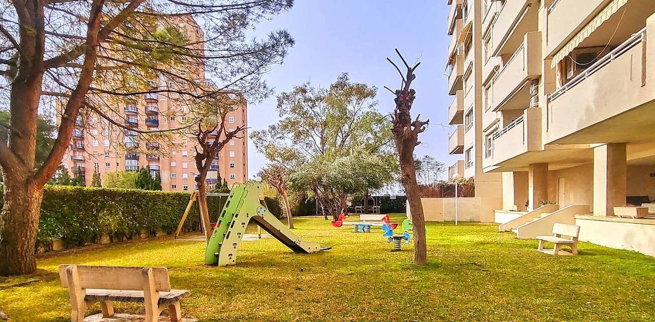 Resale - Apartment - El Campello - Platja Muchavista