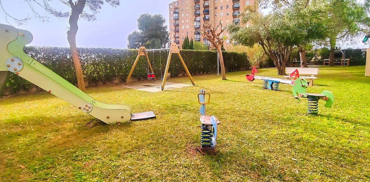 Resale - Apartment - El Campello - Platja Muchavista