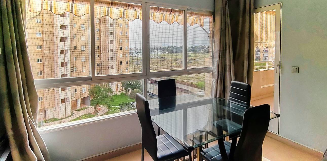 Resale - Apartment - El Campello - Platja Muchavista