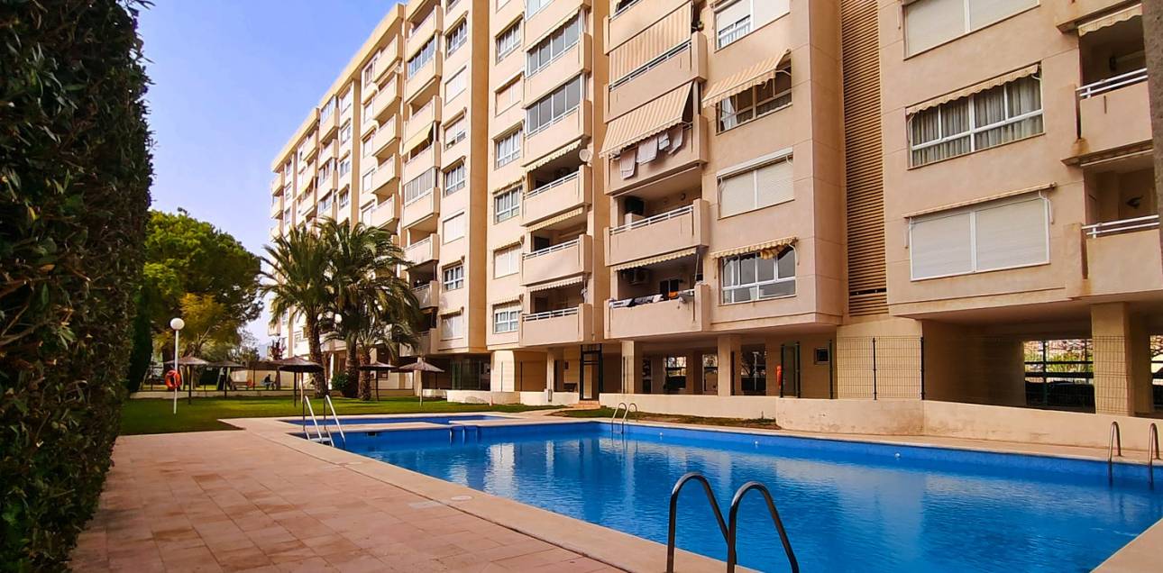 Resale - Apartment - El Campello - Platja Muchavista