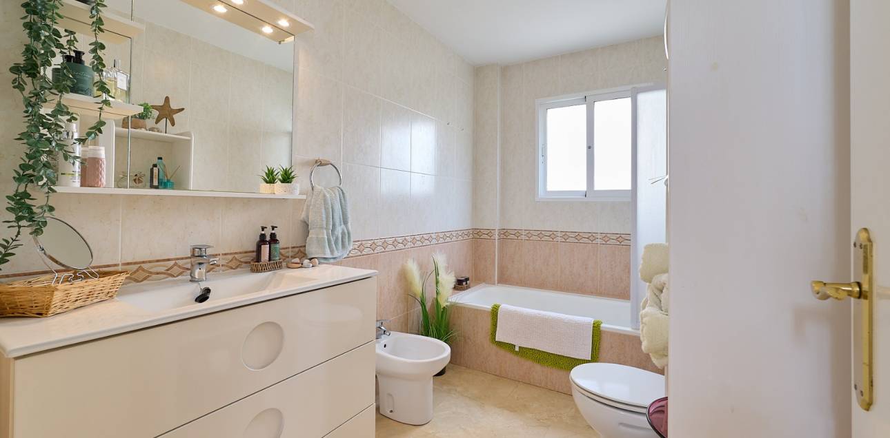 Resale - Villa - El Campello - Pueblo Acantilado - Venta Lanuza