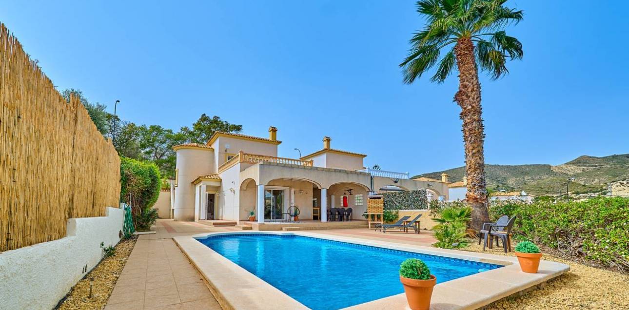 Resale - Chalet - El Campello - Norte-Venta Lanuza-Cala d'Or