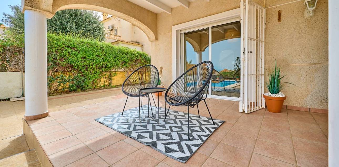 Resale - Chalet - El Campello - Norte-Venta Lanuza-Cala d'Or