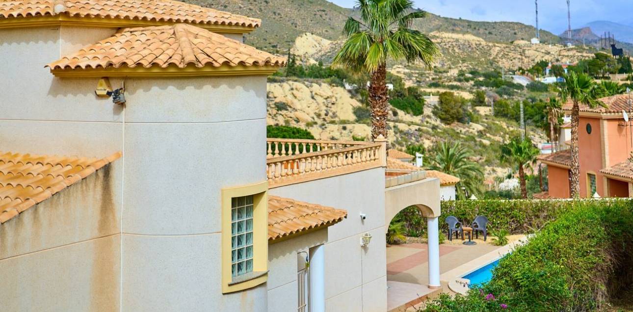 Resale - Chalet - El Campello - Norte-Venta Lanuza-Cala d'Or