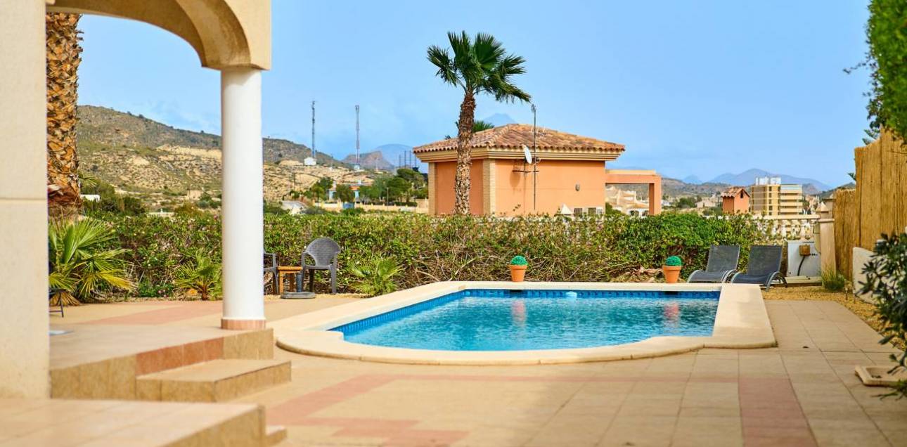 Resale - Chalet - El Campello - Norte-Venta Lanuza-Cala d'Or