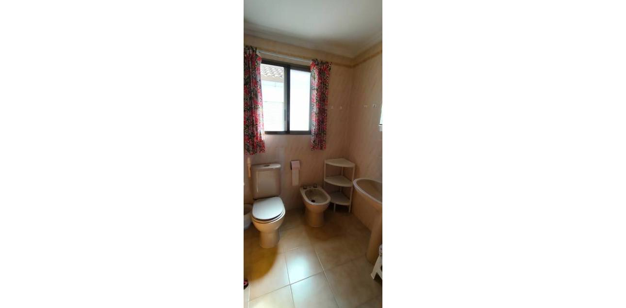 Resale - Apartment - San Juan de Alicante