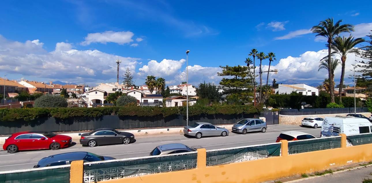 Resale - Apartment - San Juan de Alicante