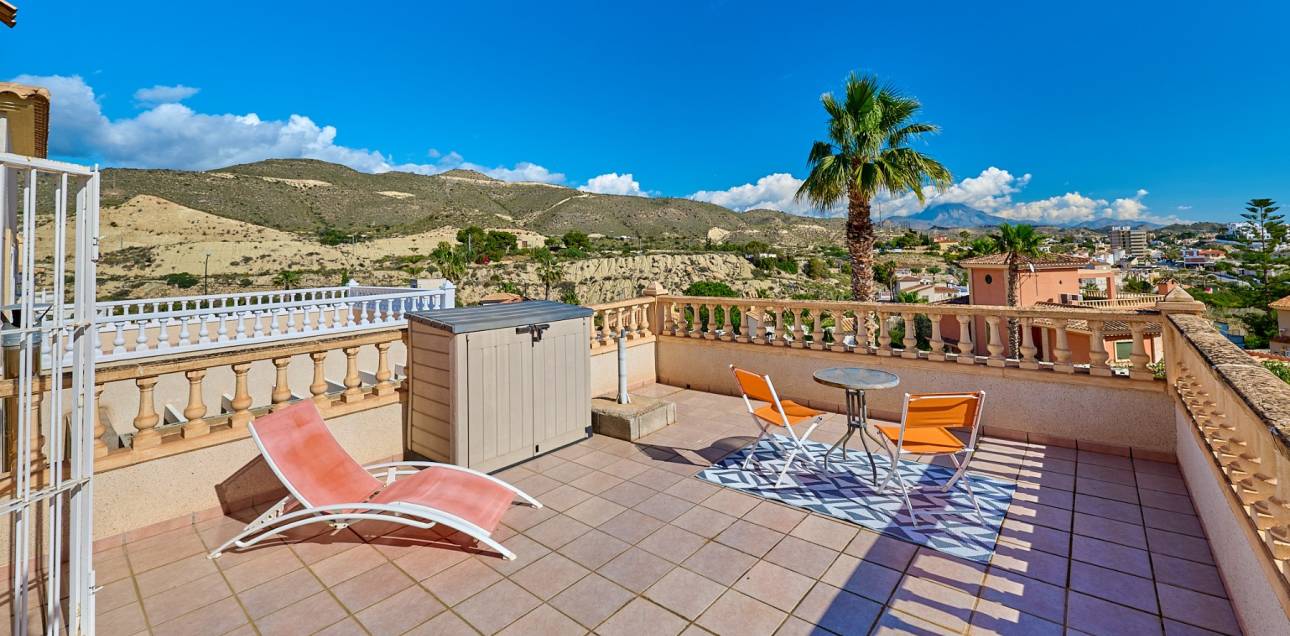 Resale - Villa - El Campello - Pueblo Acantilado - Venta Lanuza