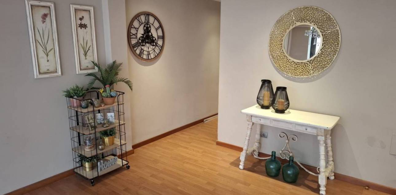 Resale - Apartamento - Alicante - Alacant - Centro Tradicional