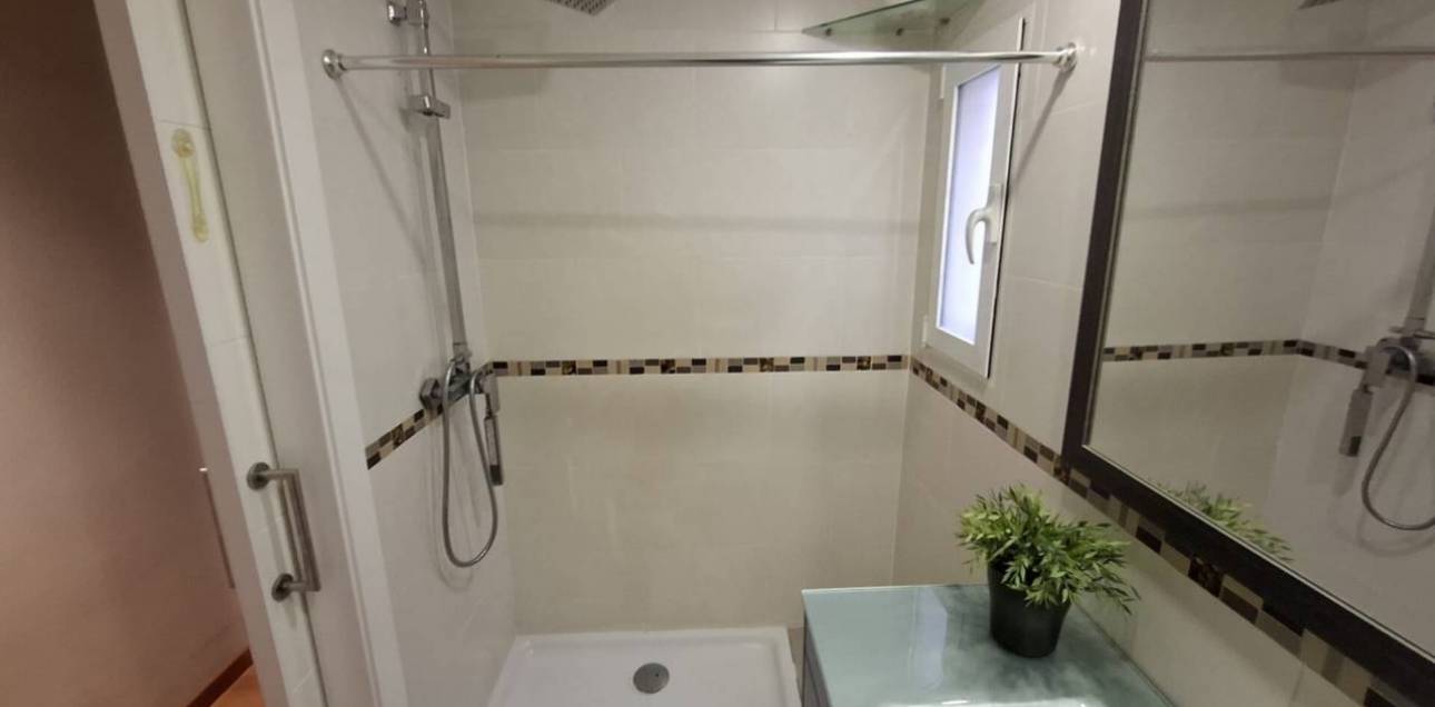 Resale - Apartamento - Alicante - Alacant - Centro Tradicional