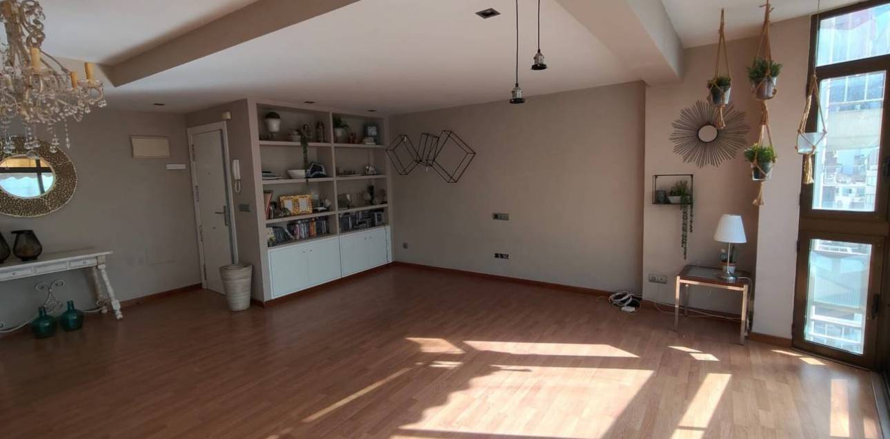 Resale - Apartamento - Alicante - Alacant - Centro Tradicional