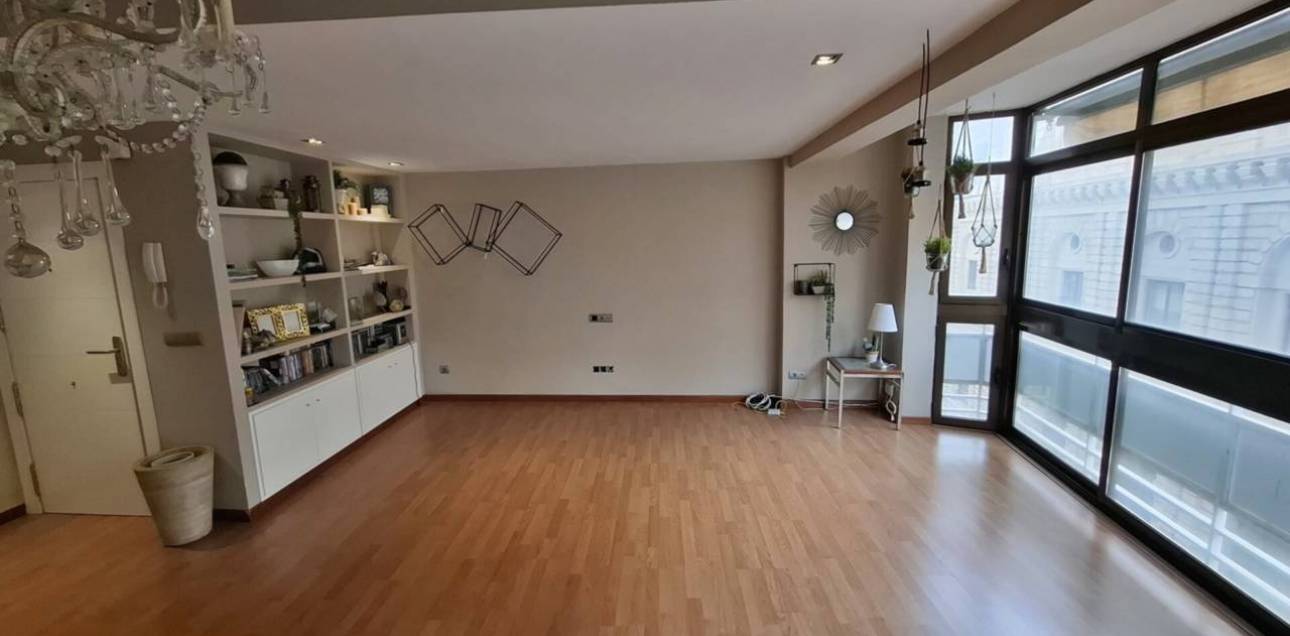 Resale - Apartamento - Alicante - Alacant - Centro Tradicional