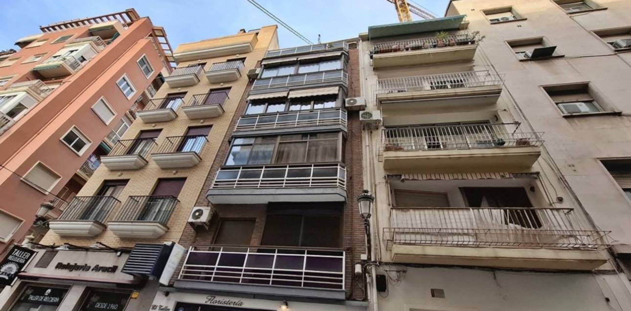 Resale - Apartamento - Alicante - Alacant - Centro Tradicional