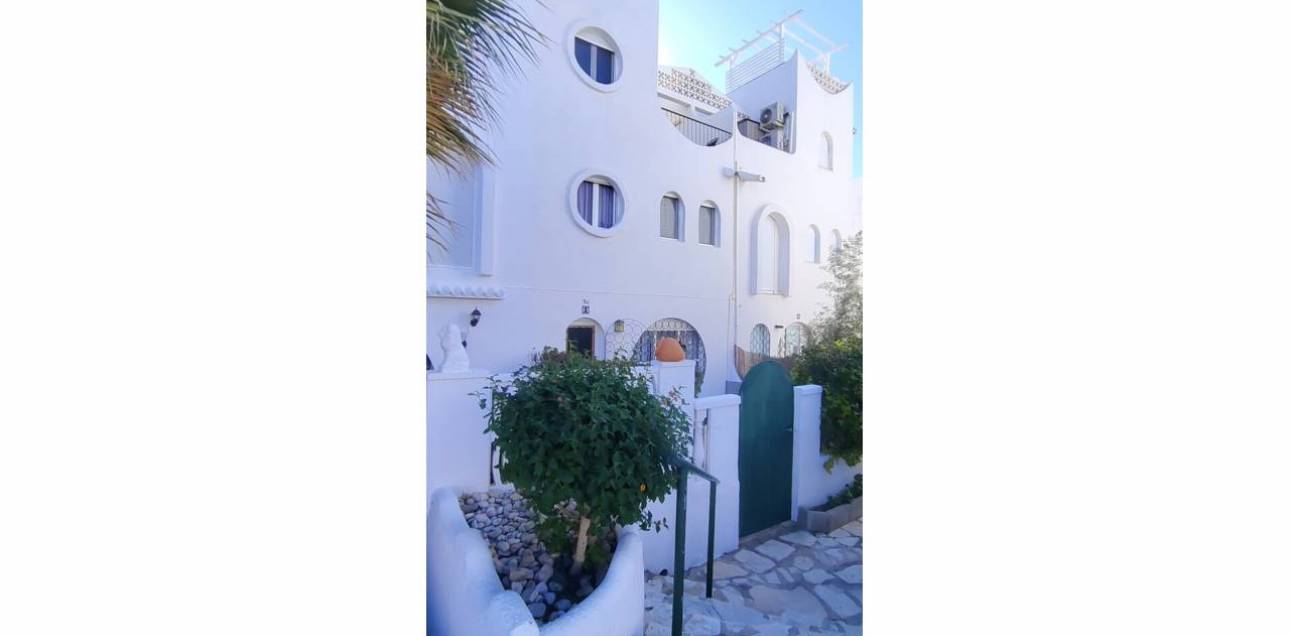 Resale - Bungalow - El Campello - La Almadraba-Coveta Fumà-Amerador