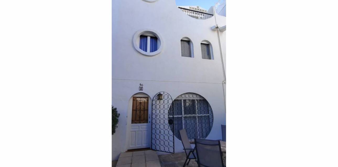 Resale - Bungalow - El Campello - La Almadraba-Coveta Fumà-Amerador