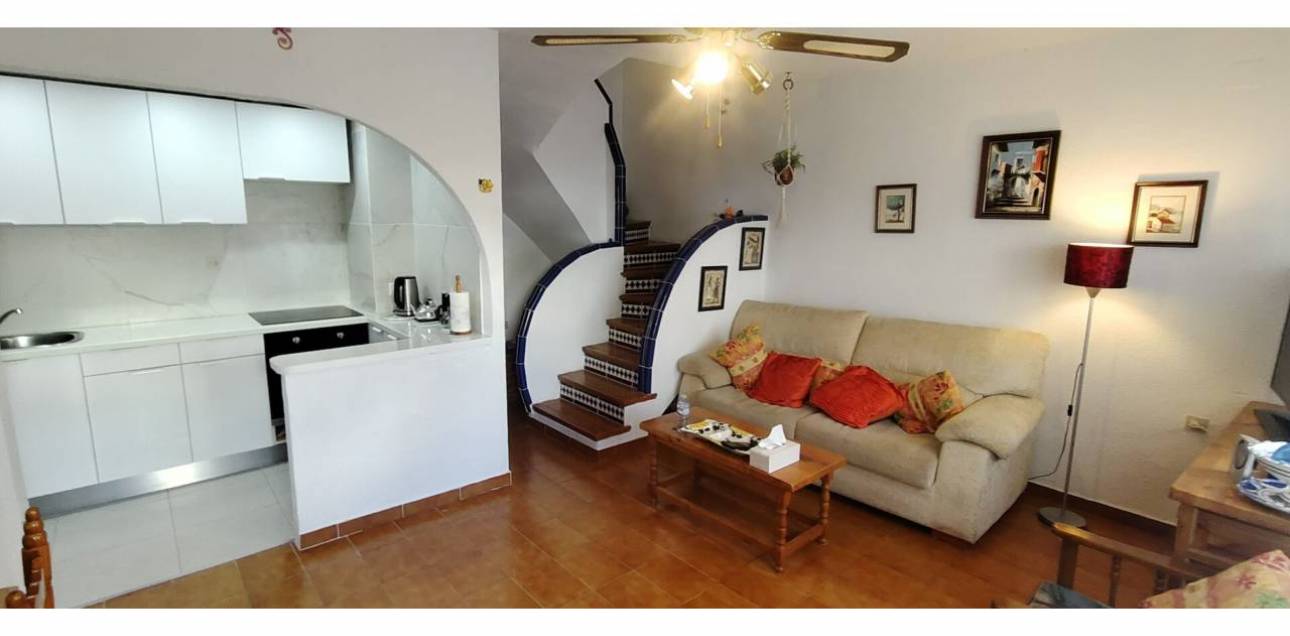 Resale - Bungalow - El Campello - La Almadraba-Coveta Fumà-Amerador