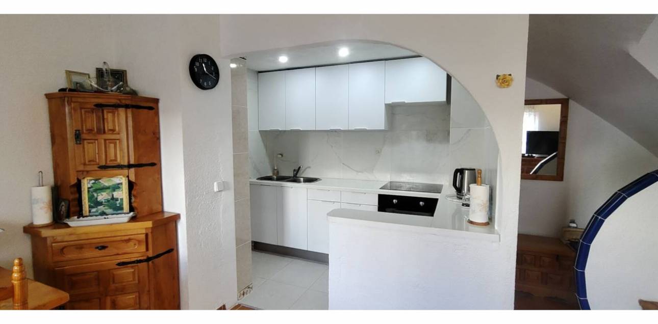 Resale - Bungalow - El Campello - La Almadraba-Coveta Fumà-Amerador