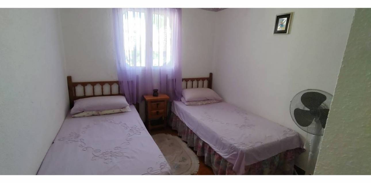 Resale - Bungalow - El Campello - La Almadraba-Coveta Fumà-Amerador