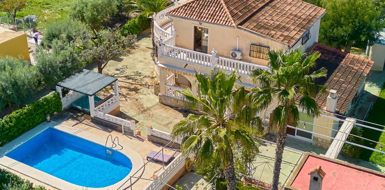 Resale - Chalet - Callosa De Ensarrià