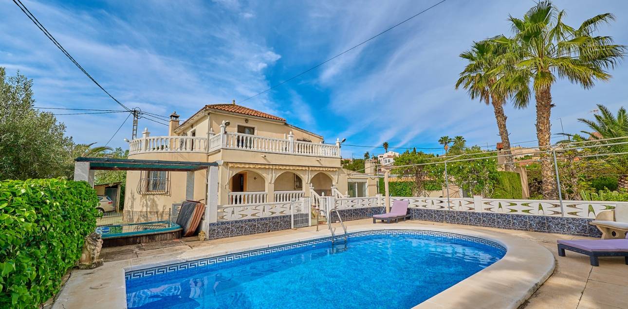 Resale - Chalet - Callosa De Ensarrià