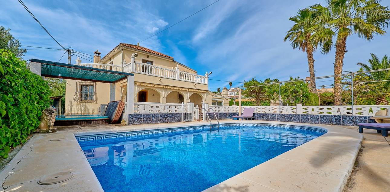 Resale - Chalet - Callosa De Ensarrià