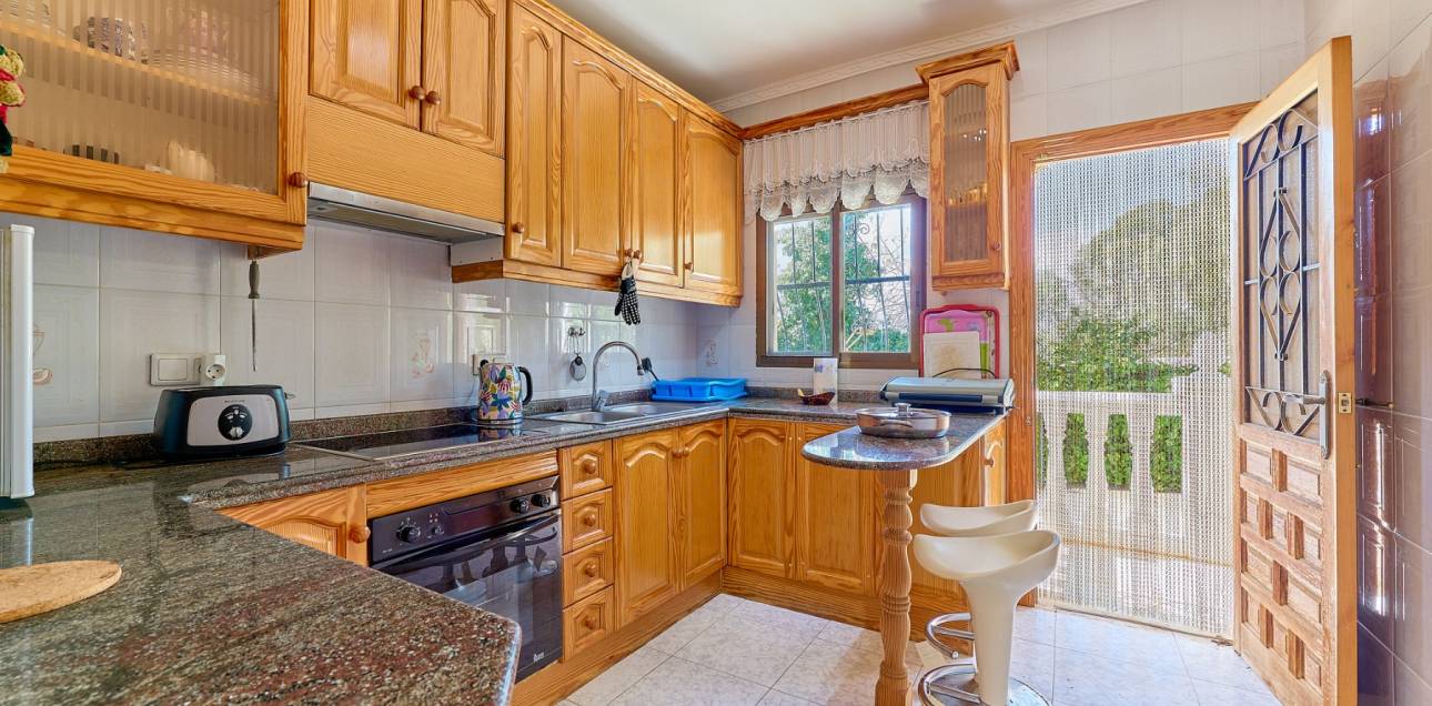 Resale - Chalet - Callosa De Ensarrià