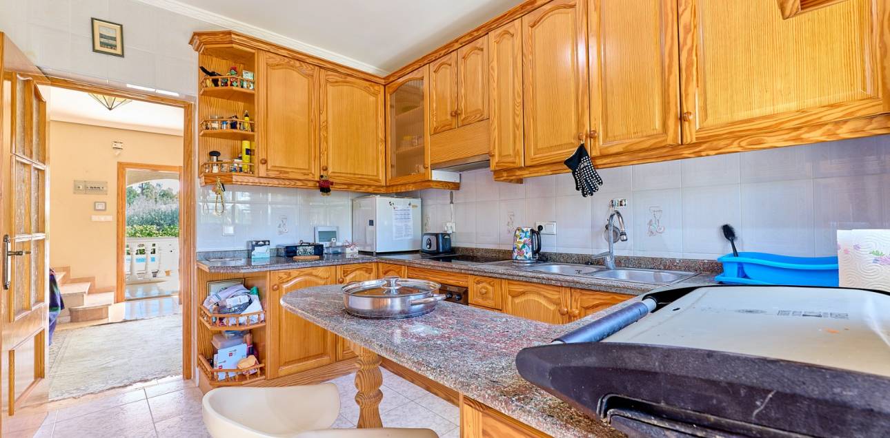 Resale - Chalet - Callosa De Ensarrià