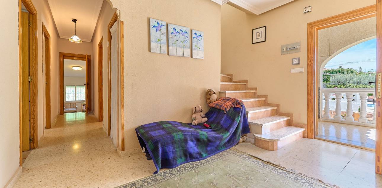 Resale - Chalet - Callosa De Ensarrià