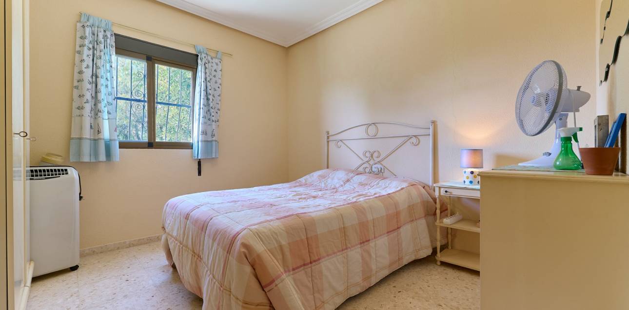 Resale - Chalet - Callosa De Ensarrià