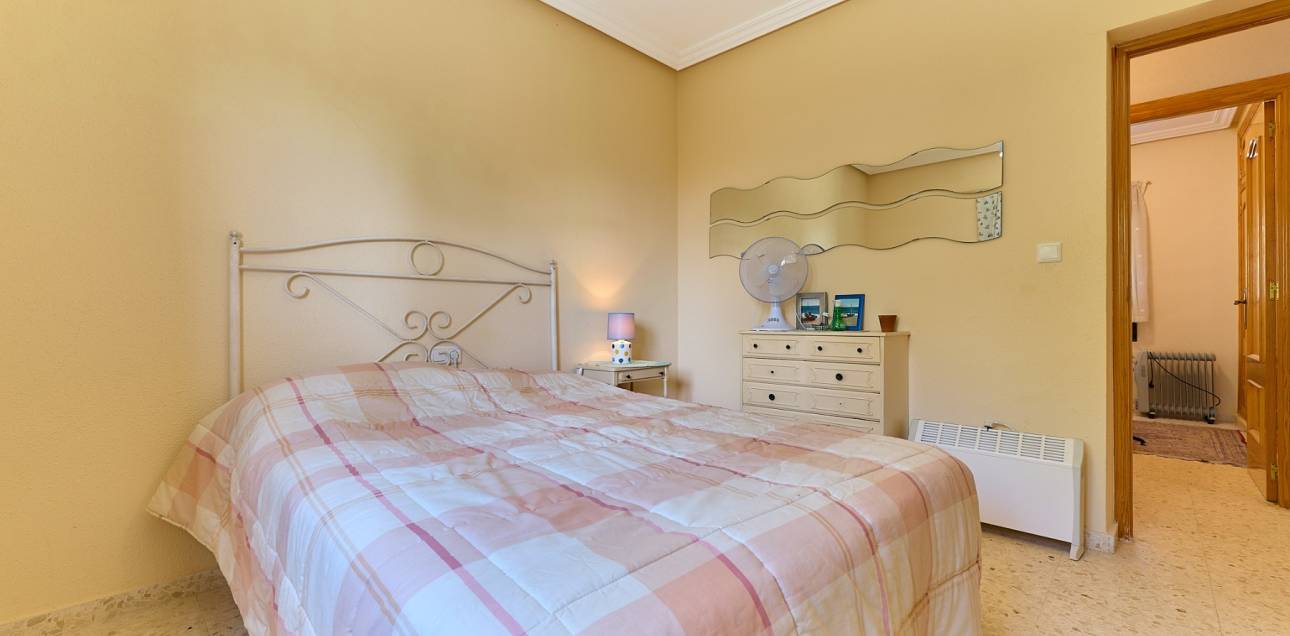 Resale - Chalet - Callosa De Ensarrià