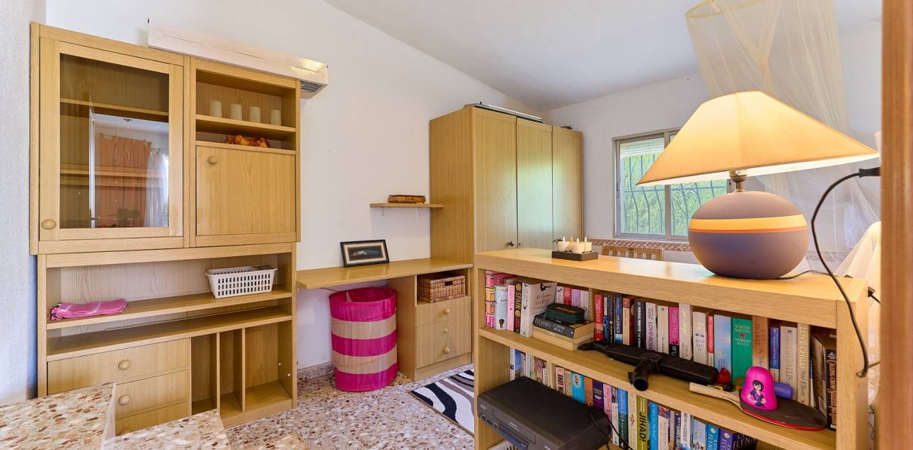 Resale - Chalet - Callosa De Ensarrià