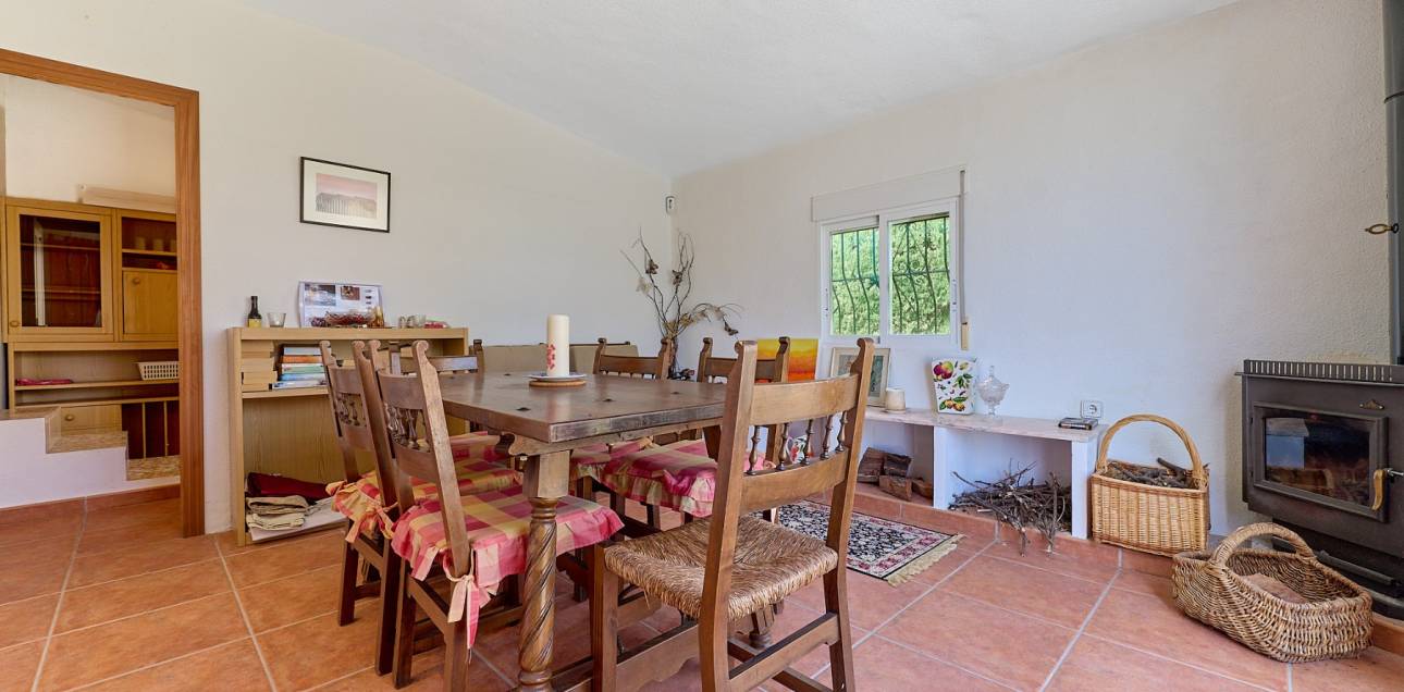 Resale - Chalet - Callosa De Ensarrià