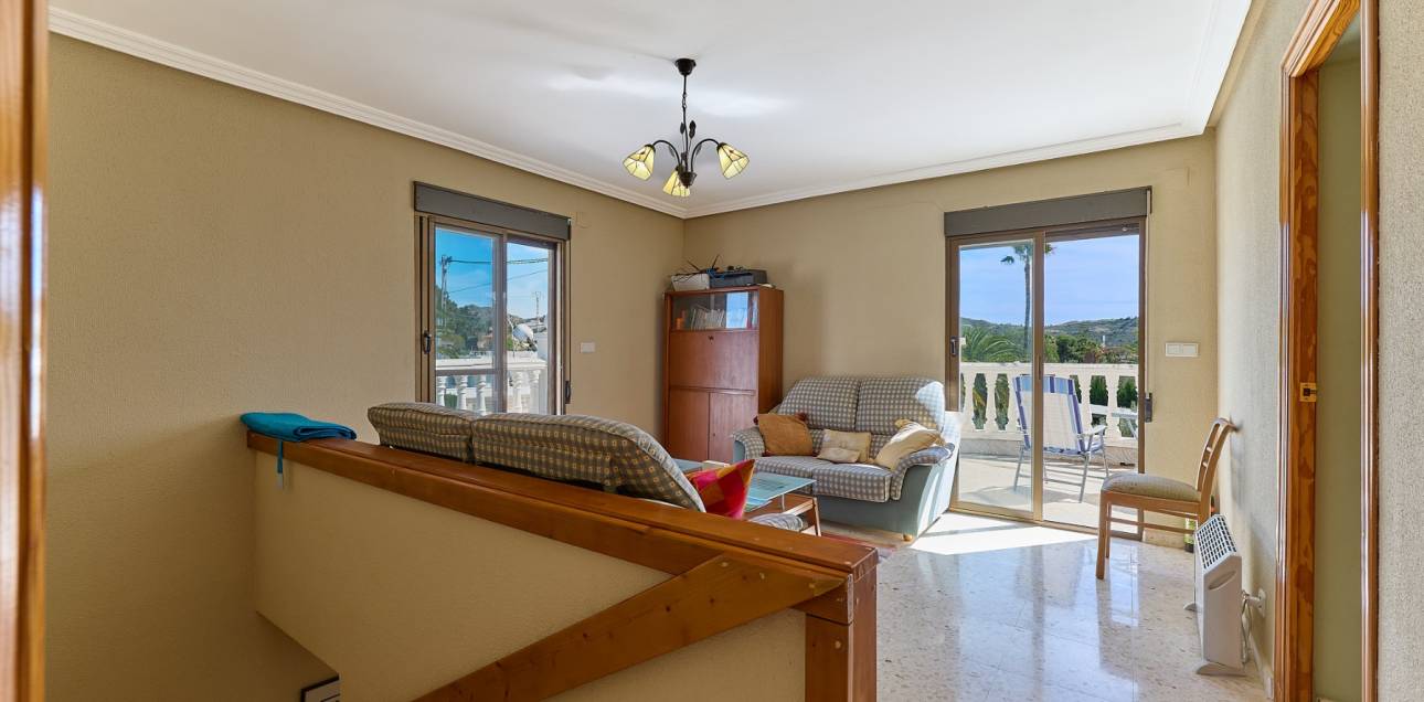 Resale - Chalet - Callosa De Ensarrià