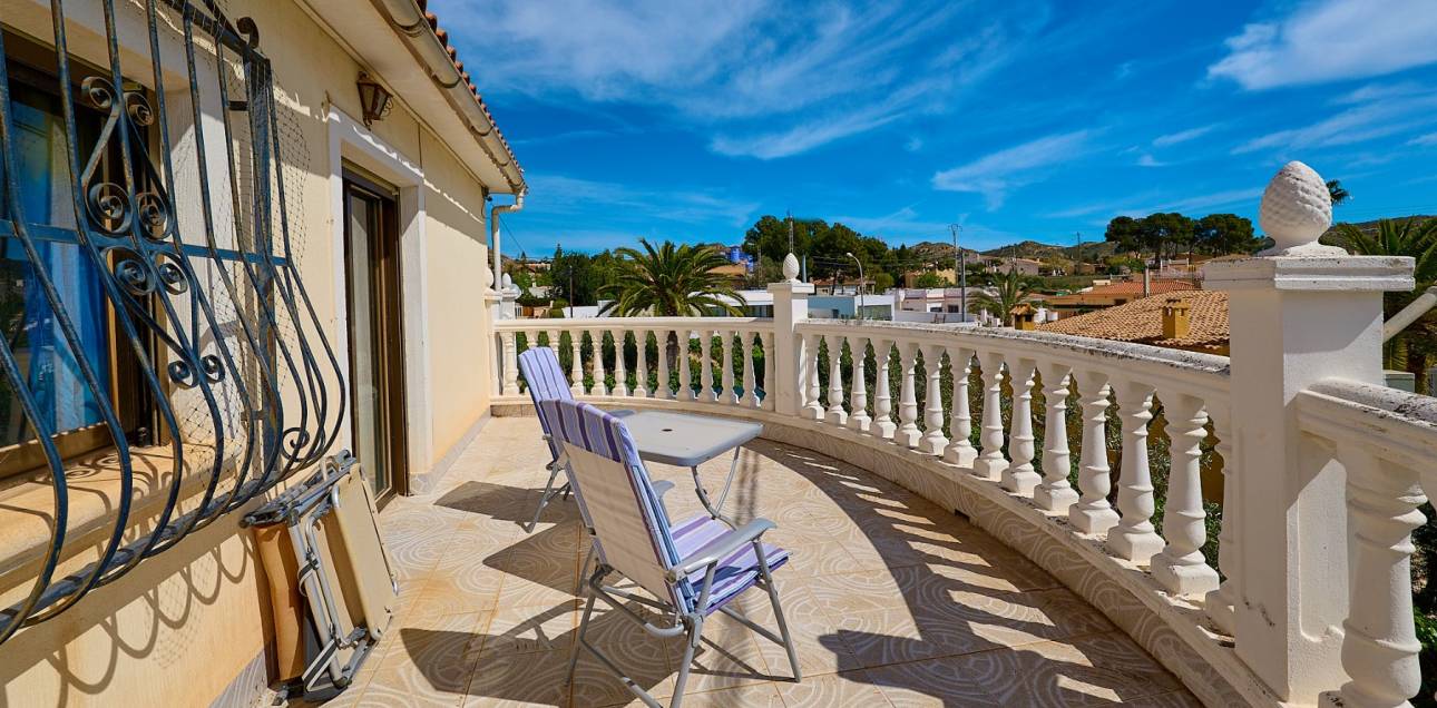 Resale - Chalet - Callosa De Ensarrià