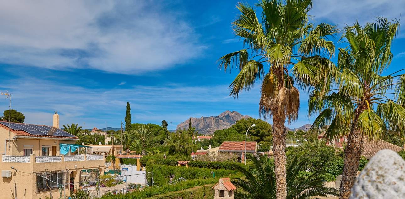 Resale - Chalet - Callosa De Ensarrià