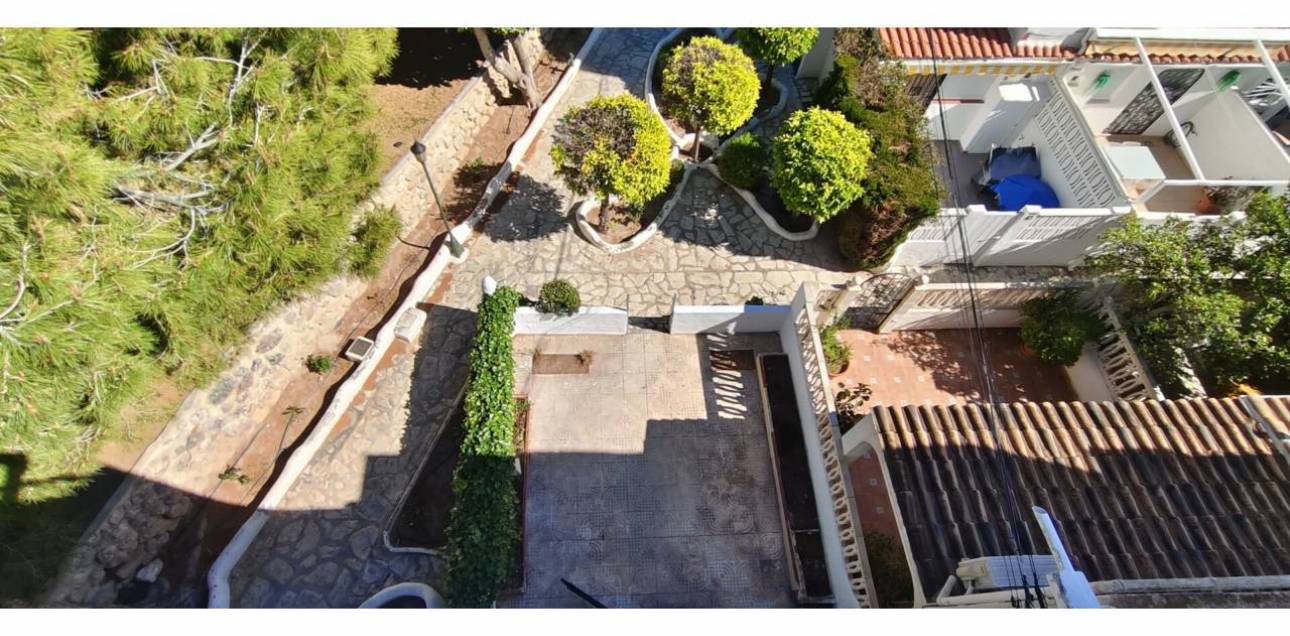 Resale - Bungalow - El Campello - La Almadraba-Coveta Fumà-Amerador