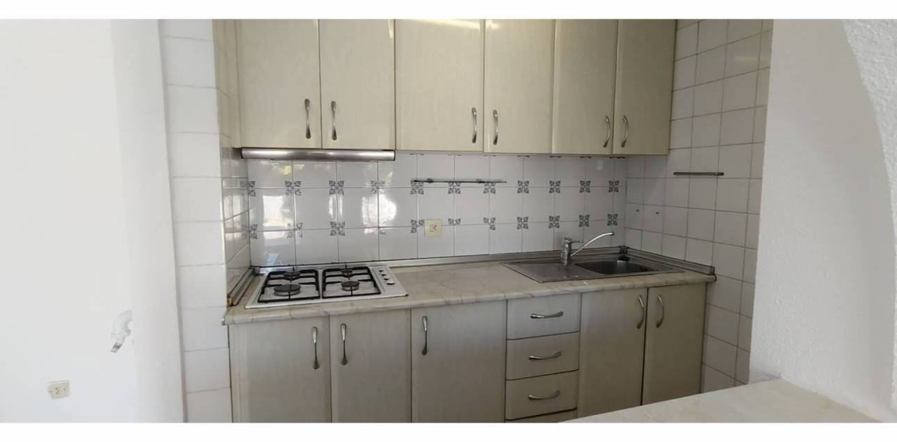 Resale - Bungalow - El Campello - La Almadraba-Coveta Fumà-Amerador