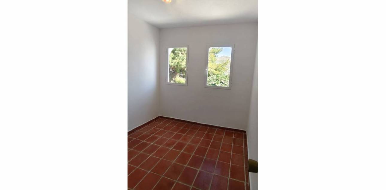 Resale - Bungalow - El Campello - La Almadraba-Coveta Fumà-Amerador